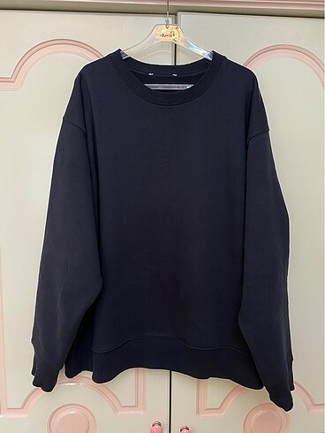 Zara sweatshirt
