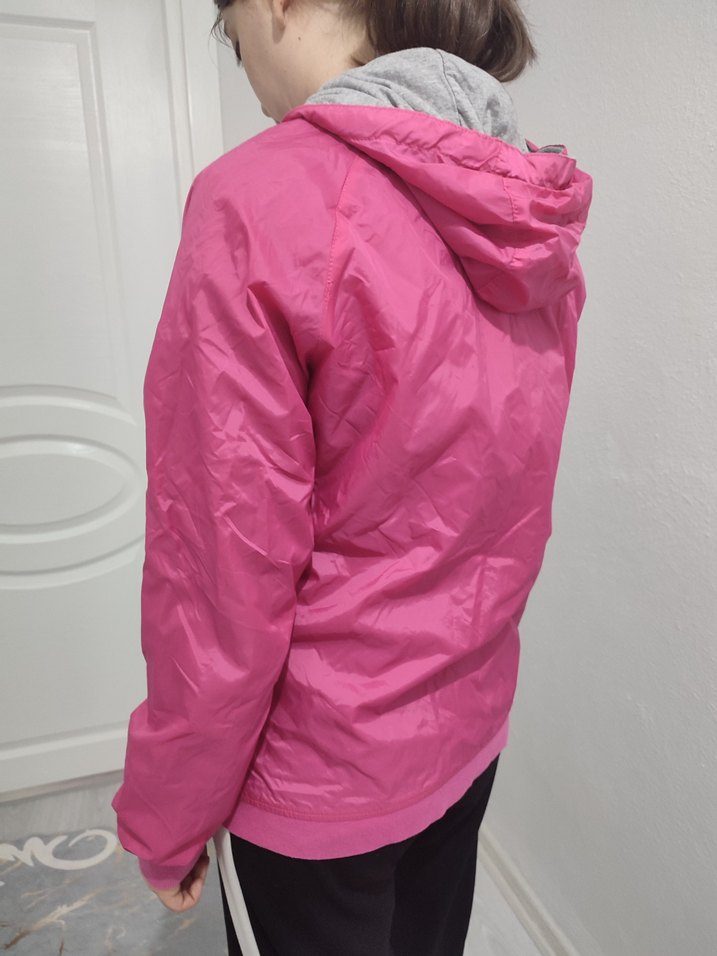 Pembe Fermuarlı Yağmurluk - Görsel 3