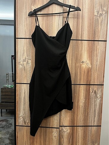 Siyah Asimetrik Mini Elbise