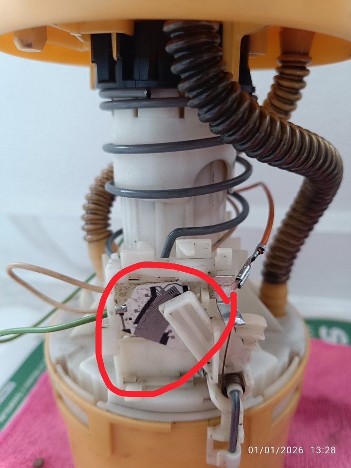 Volvo S40 1.6d 2007 şamandıra - Görsel 2