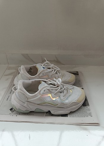 Beyaz Bağcıklı Kadın Spor Ayakkabı - Görsel 2