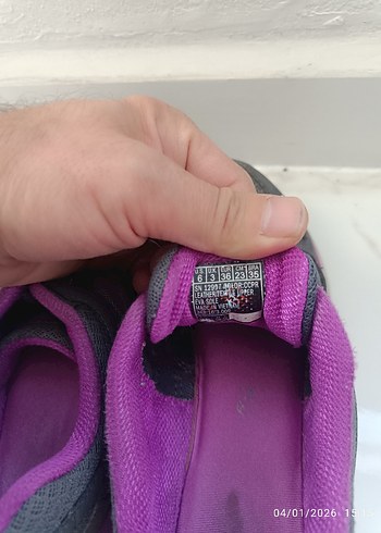 Mor Detaylı Gri Kadın Spor Ayakkabı - Görsel 5