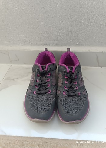 Skechers 36