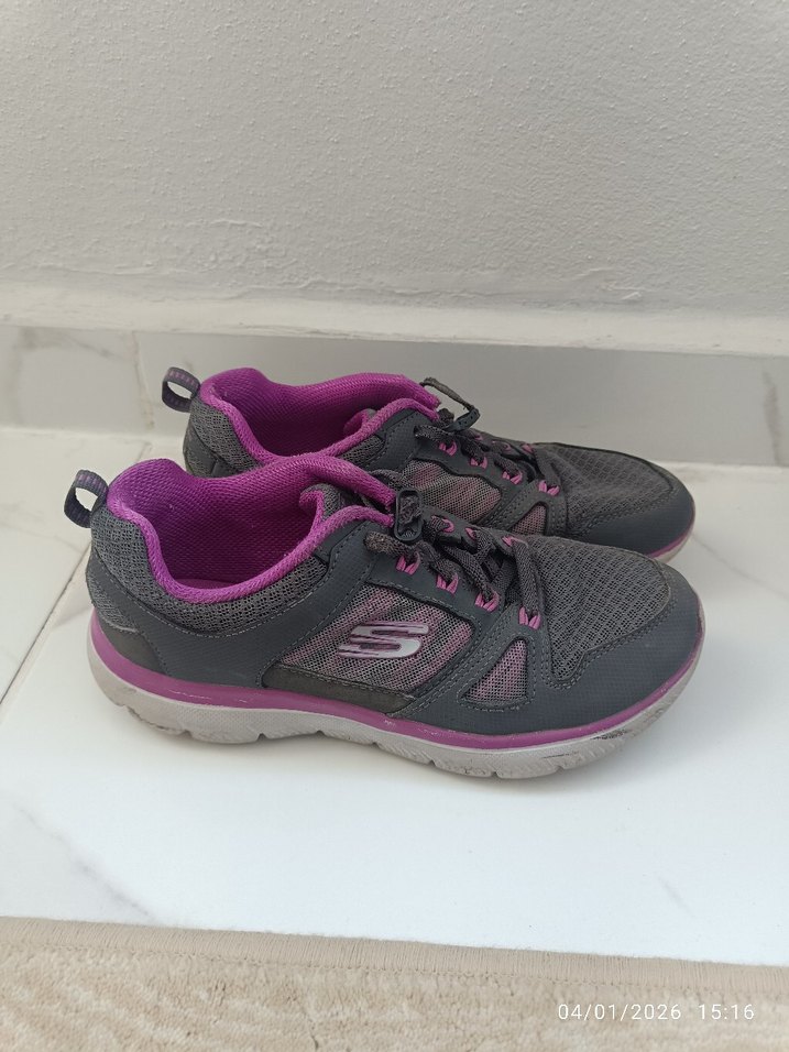 Mor Detaylı Gri Kadın Spor Ayakkabı - Görsel 3