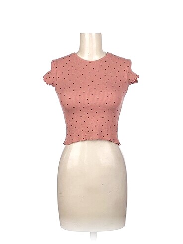 Pull and Bear T-shirt %70 İndirimli.