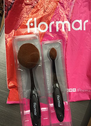 Flormar fondöten fırçaları