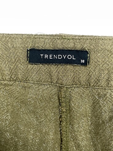 38 Beden haki Renk Trendyol & Milla Mini Şort %70 İndirimli.