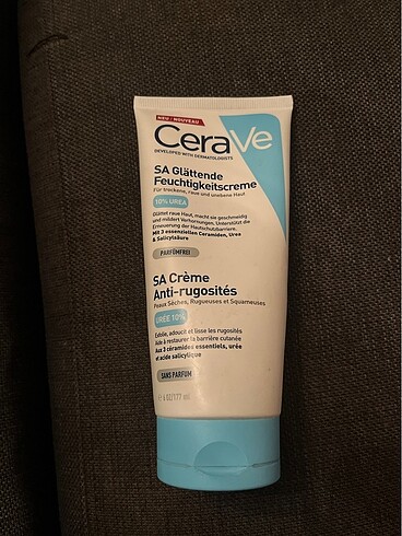 Cerave nemlendirici yüz kremi