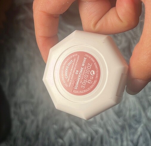  Beden Renk Fenty Beauty allık summerwine