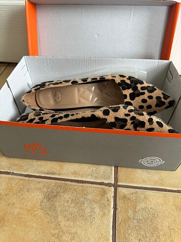 Diğer Leopar Stiletto