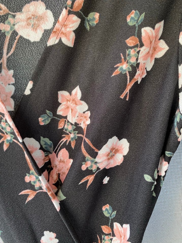 Çiçek Desenli Siyah Kadın Tulum - Görsel 3