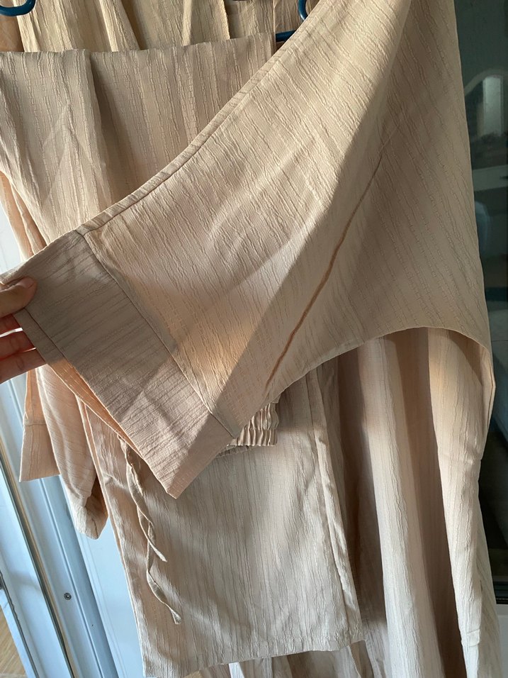 Bej Bohem Tarzı Bornoz ve Pantolon Takımı - Görsel 3