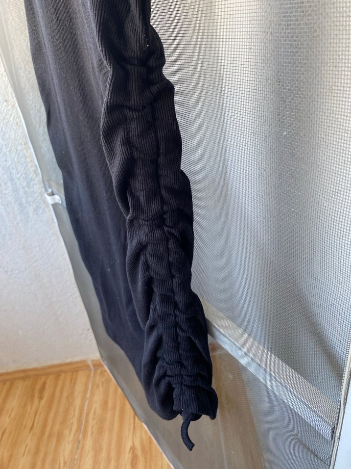 Siyah Kısa Kollu Midi Triko Elbise - Görsel 3