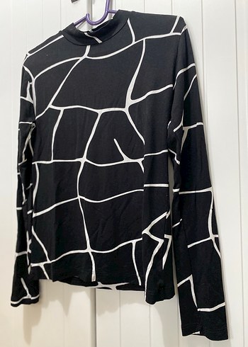 Zebra Desenli Siyah Balıkçı Yaka Kadın Bluz - Görsel 2