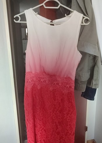 Dantel Detaylı Pembe Midi Elbise