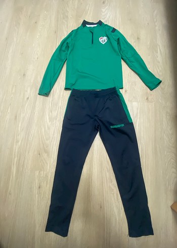 Erkek Koyu Yeşil Sweatshirt ve Siyah Eşofman