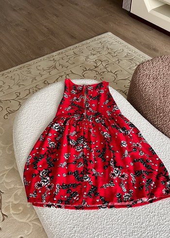 Kız Çocuk Kırmızı Çiçekli Kolsuz Elbise - Görsel 2