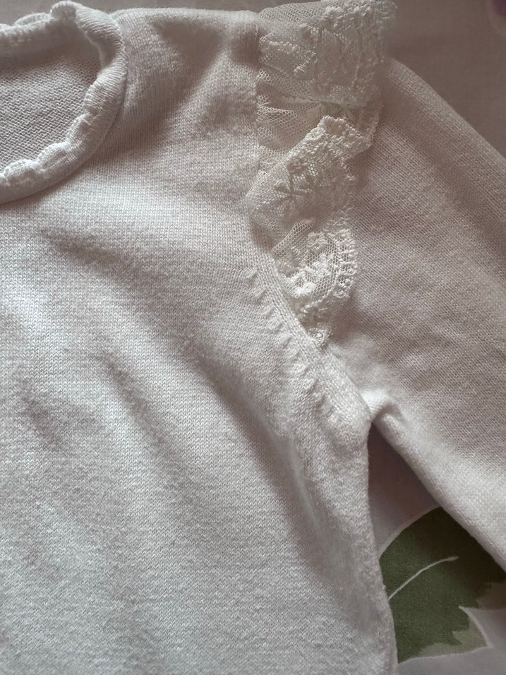 Beyaz Düğmeli Kız Triko Hırka - Görsel 3