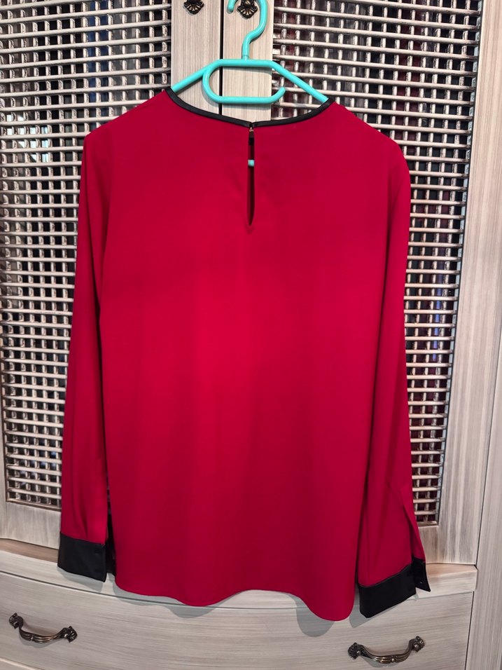 Kırmızı Uzun Kollu Kadın Bluz - Görsel 2