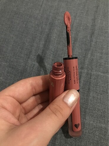 NYX Nyx Shine Loud Magic Maker ruj