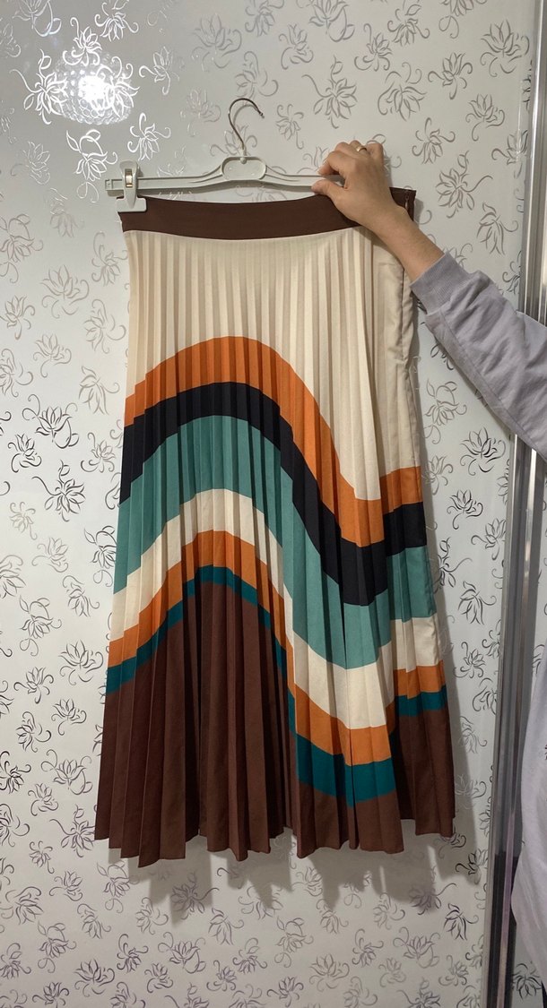 Bol Kesim Uzun Piliseli Etek gömlek takım - Görsel 3