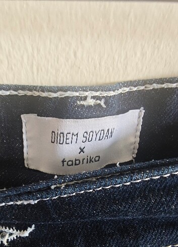 30 Beden lacivert Renk Fabrika Asimetrik Kot