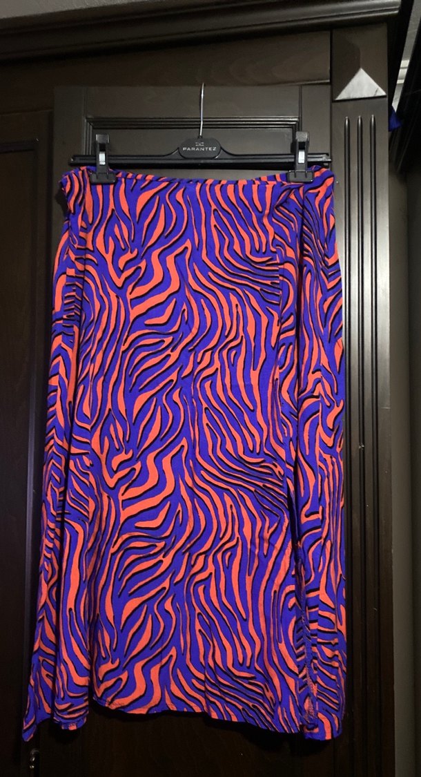 Zebra Desenli Uzun Drapeli Kadın Etek - Görsel 2