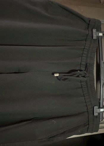 Siyah Kadın Midi Kumaş Pantolon - Görsel 3