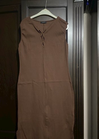 Kolsuz V Yaka Uzun Keten Elbise - Görsel 3