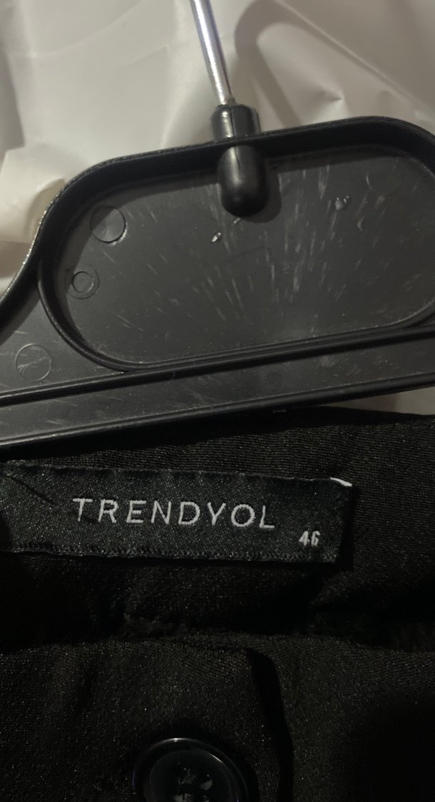 Düğmeli Siyah Kadın Kumaş Pantolon - Görsel 3