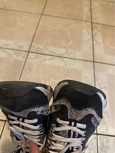 37 Beden siyah Renk Skechers glites spor ayakkabı