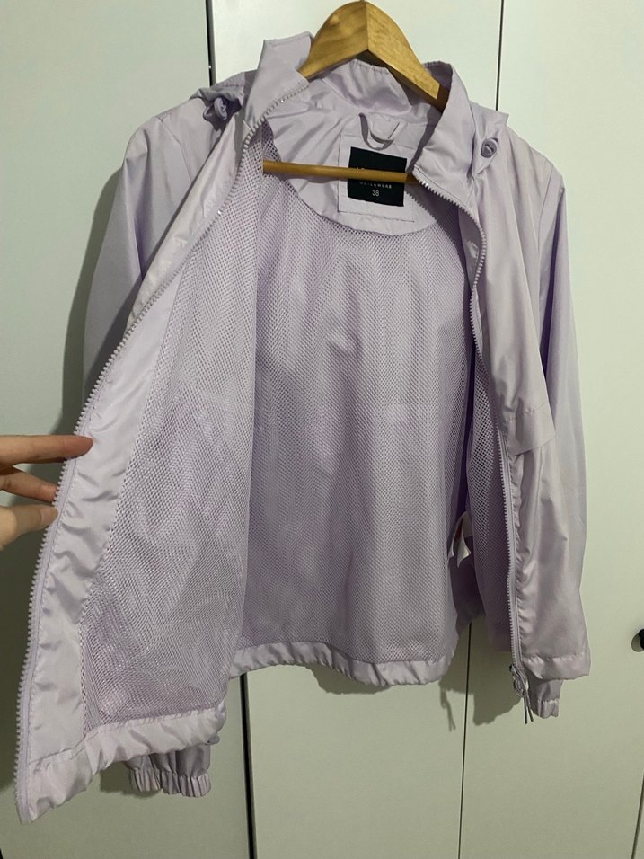 LCW Vision Lila Kapüşonlu Uzun Kollu Kadın Yağmurluk - Görsel 4