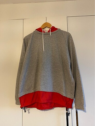 İki renkli sweatshirt