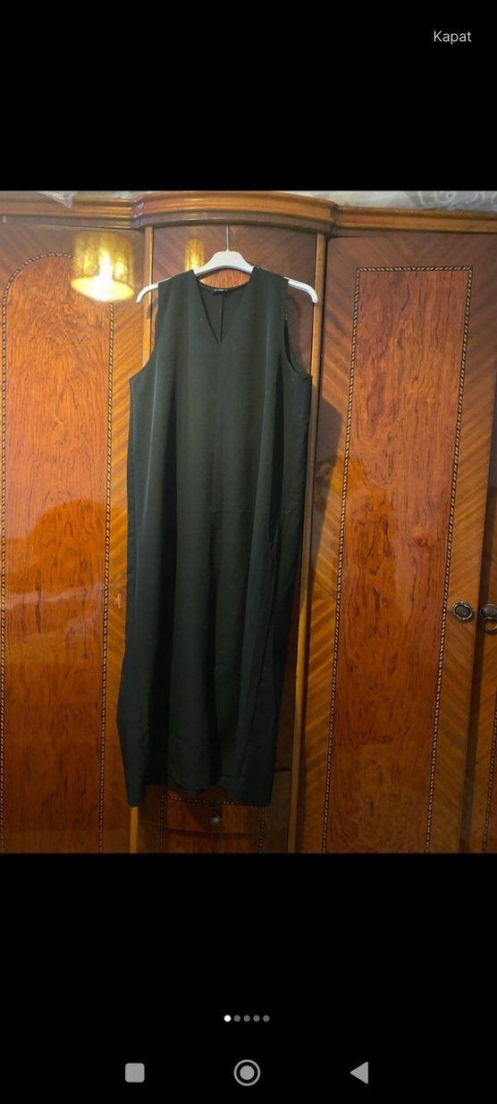 Siyah V Yakalı Uzun Drapeli Elbise kolsuz jile - Görsel 2