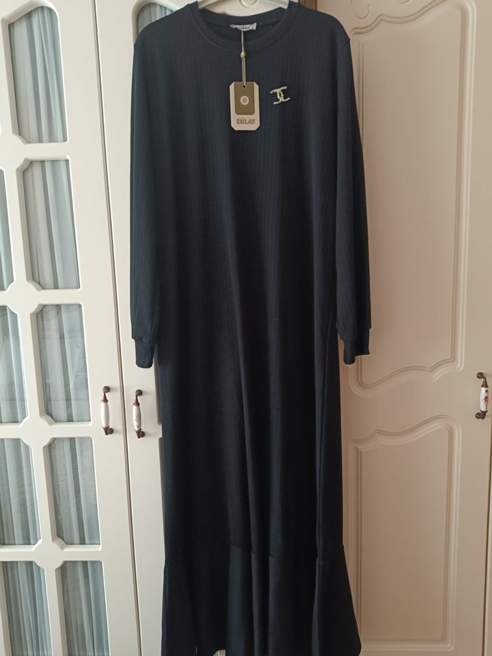 Siyah Piliseli Kadın Uzun Elbise - Görsel 2