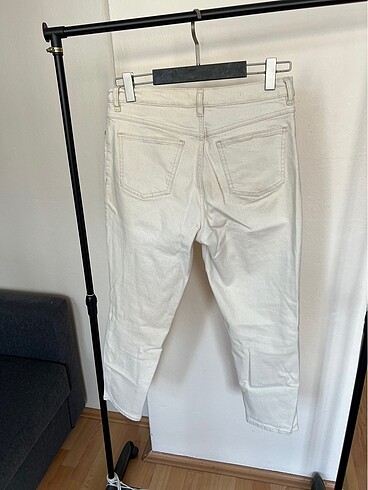 42 Beden beyaz Renk Mango krem jean