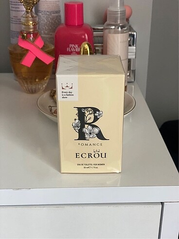 Ecrou Romance Parfüm