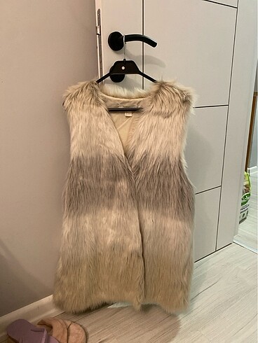 H&M kürk yelek