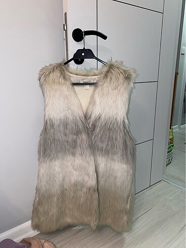 H&M H&M kürk yelek