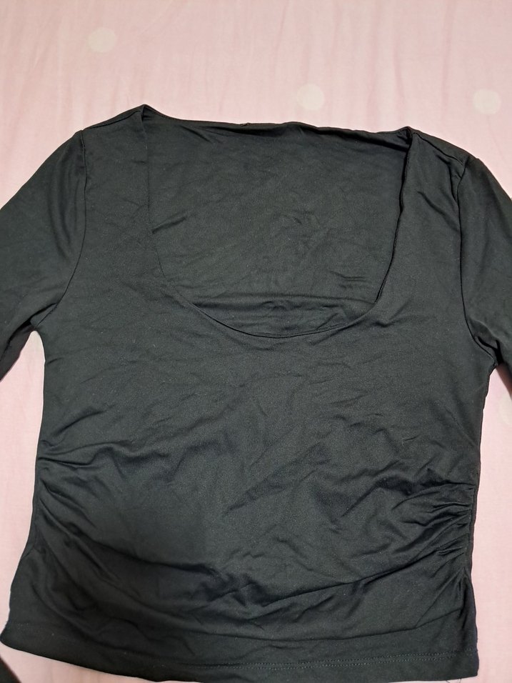 Uzun Kollu Siyah u yaka - Görsel 4