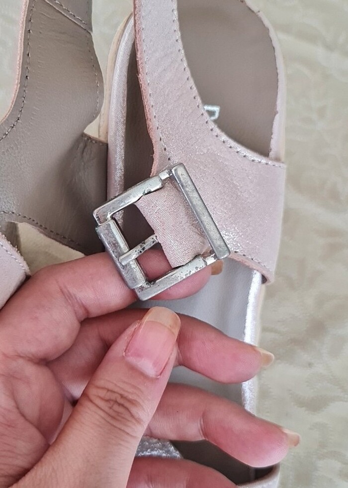 Dolgu topuk ayakkabı - Görsel 3