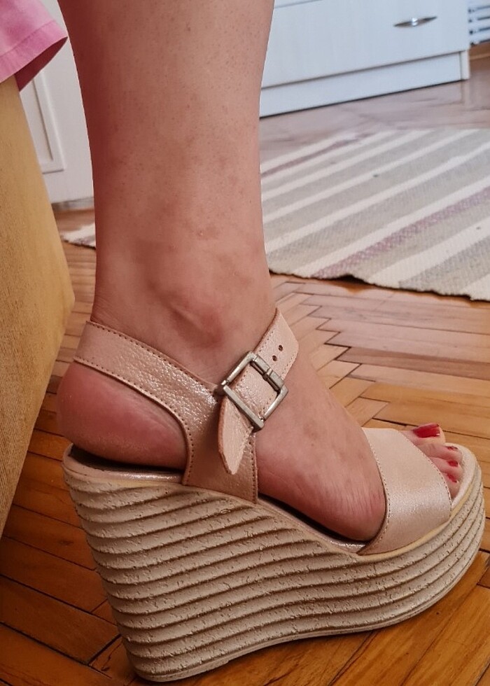 Dolgu topuk ayakkabı - Görsel 4