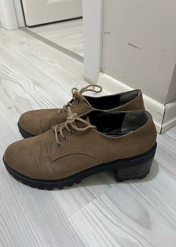 40 Beden Kahverengi Süet Kadın Dolgu Topuk Ayakkabı