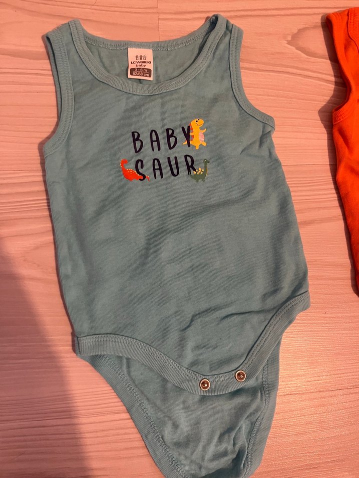 3-6 ay Renkli Pamuklu Erkek Bebek Askılı Body - Görsel 2