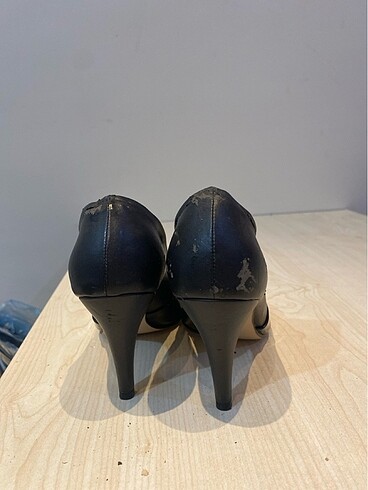 37 Beden Stiletto