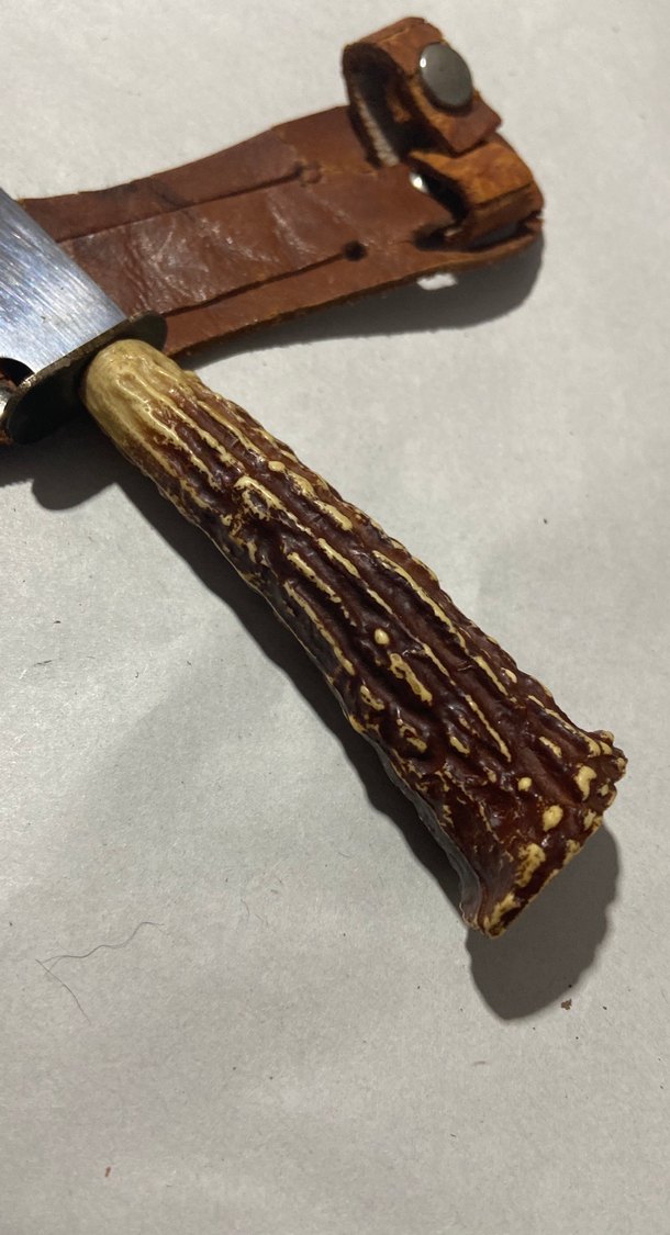 Kahverengi Saplı Avcı Bıçağı ve Kılıfı
Boynuz saplı - Görsel 3