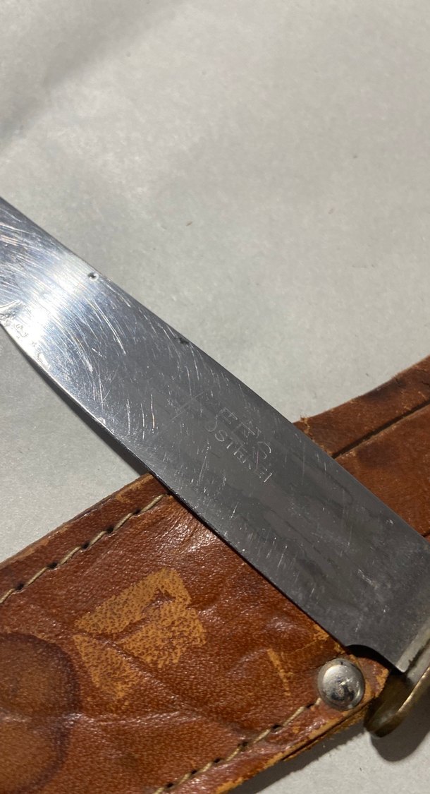 Kahverengi Saplı Avcı Bıçağı ve Kılıfı
Boynuz saplı - Görsel 2