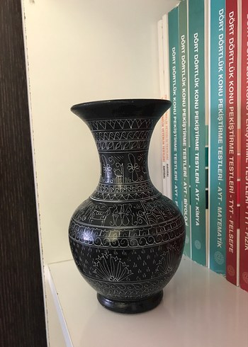 Siyah İşlemeli Seramik Vazo