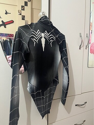 Diğer Spiderman body