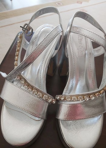 Kadın Beyaz Metalik Dolgu Topuklu Gece Ayakkabısı - Görsel 2